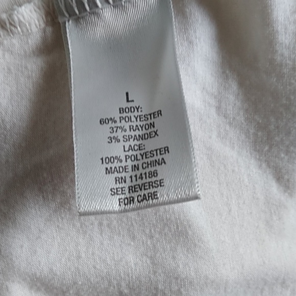 GUC Ivory Lace Tank - Picture 4 of 8